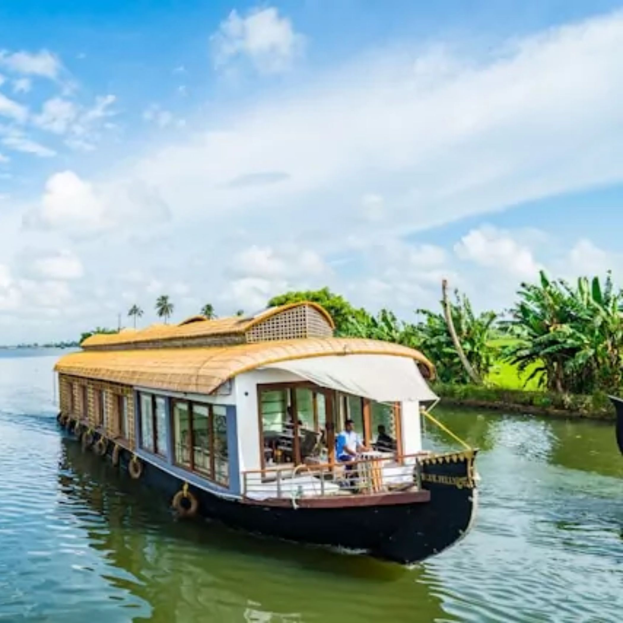 Luxury Kerala Tour Package – 6 Nights / 7 Days